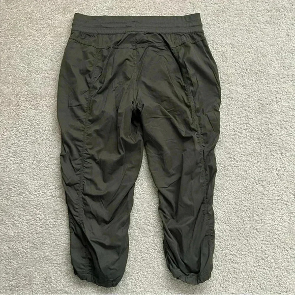 The North Face Black Capris - Picture 3 of 16